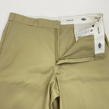 Dickies | ディッキーズ 13INCH MULTI-USE POCKET WORK SHORT ショートパンツ D42283 W:42 カーキ【姫路東店】