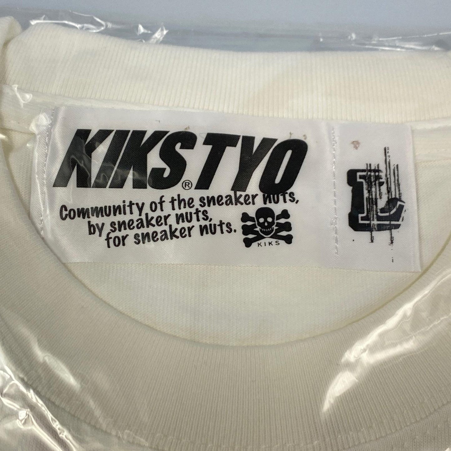 【中古】KIKS TYO | キックスティーワイオー ほしのあき×G-SHOCK 25周年 半袖Ｔシャツ 00s ホワイト サイズ：L【姫路東店】