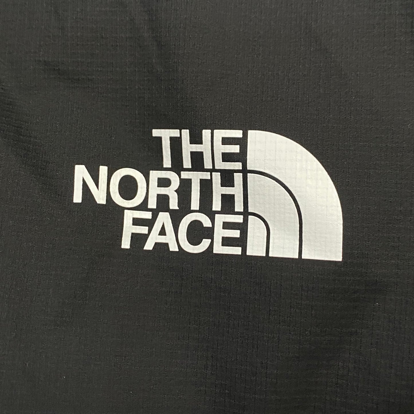 THE NORTH FACE | ザ・ノースフェイス Swallowtail Hoodie ナイロンジャケット NP22601 ブラック サイズ：L【姫路東店】