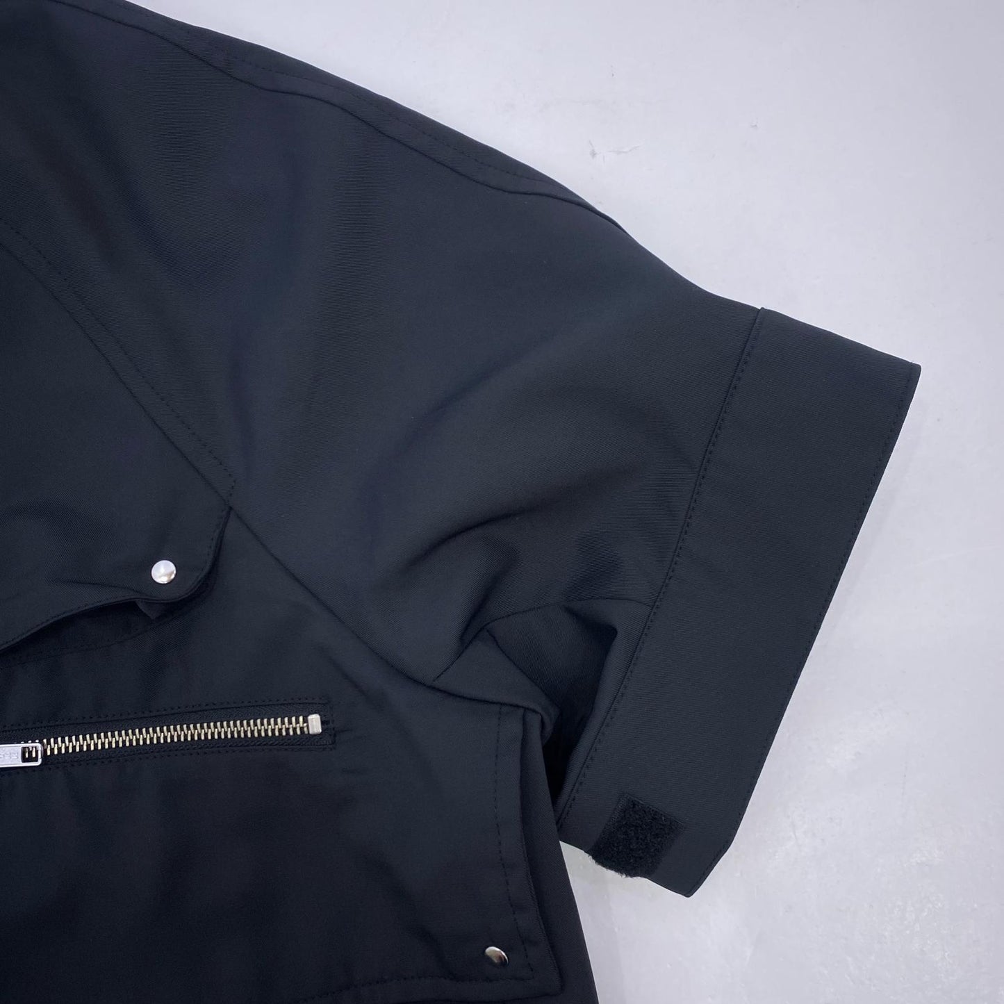 Smooth Tech Super Gimmick Shirt Jacket その他トップス ADRjk1391 ブラック サイズ：S【姫路東店】