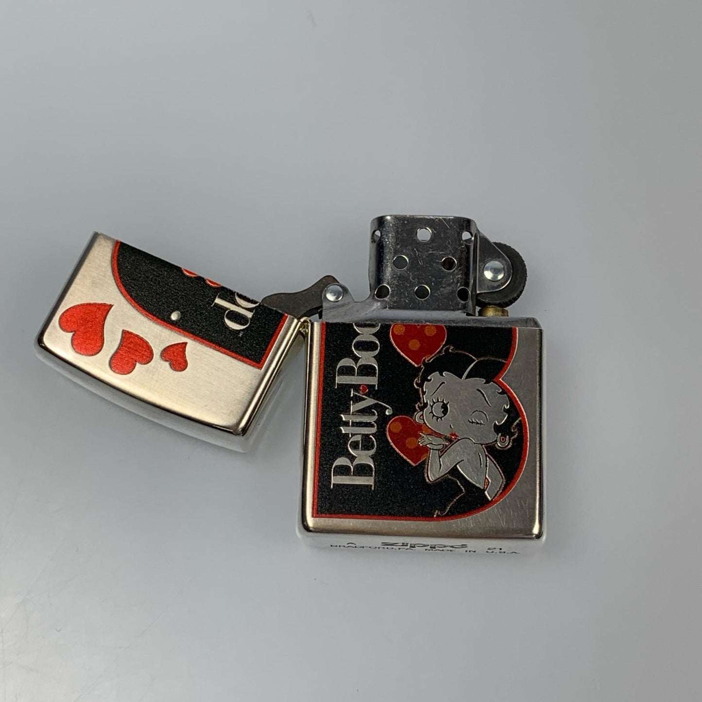 【中古】ZIPPO | ジッポ BETTY BOOP 90th LOVE 「B」 ライター 年式:2021年製 シルバー【姫路東店】