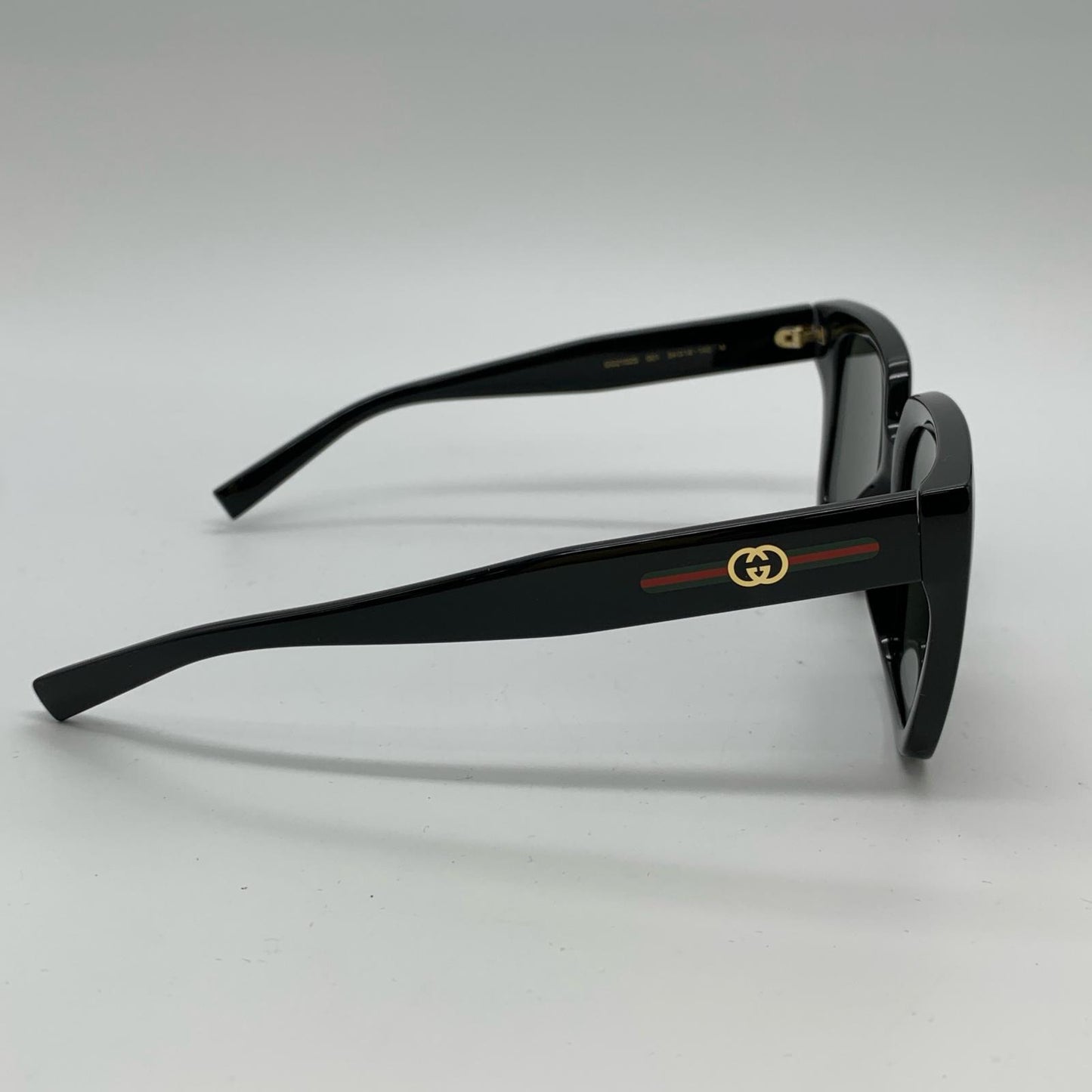 GUCCI | グッチ サングラス GG2102S ｻｲｽﾞ:54□18 ブラック【姫路東店】