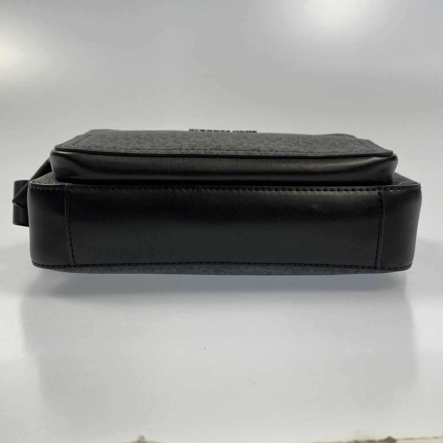 Michael Kors | マイケルコース COOPER ショルダーバッグ 37F4LCOC6U 2025S/S ブラック【姫路東店】