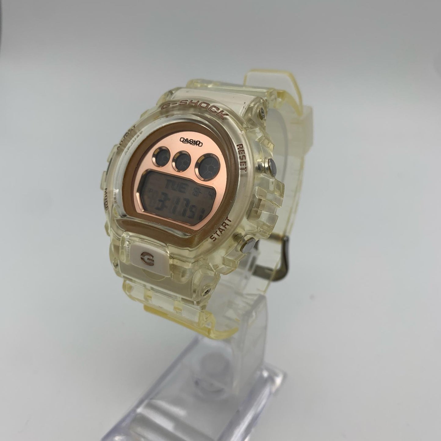 G-SHOCK | ジーショック 腕時計 GMD-S6900SR-7JF デジタルクォーツ ホワイト【姫路東店】