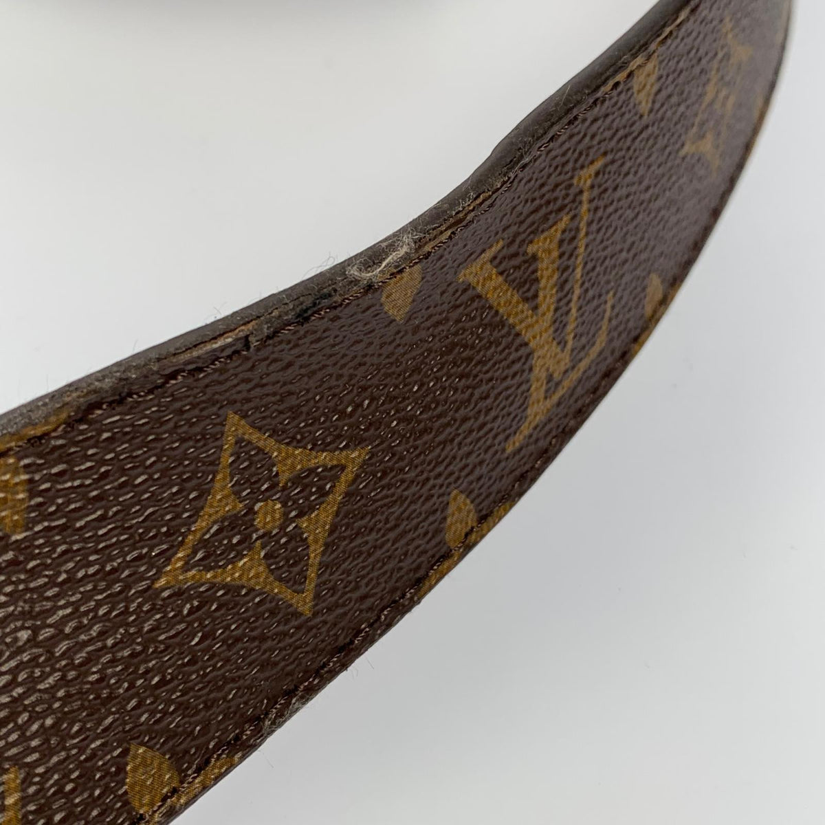 LOUIS VUITTON | ルイ・ヴィトン サンチュールLVイニシャル ベルト M9608 ｻｲｽﾞ:95/38 AC2119【姫路東店】