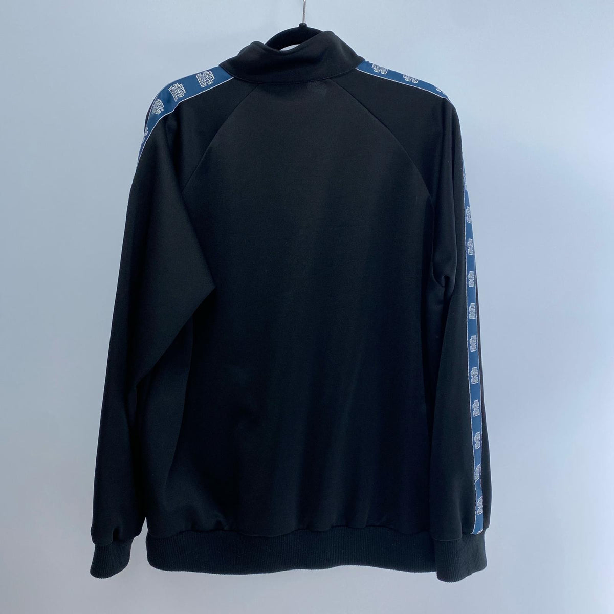 BlackEyePatch | ブラックアイパッチ OG LABEL TAPED TRACK JACKET ジャージ BEPSS23OT10 ブラック サイズ：XL【姫路東店】