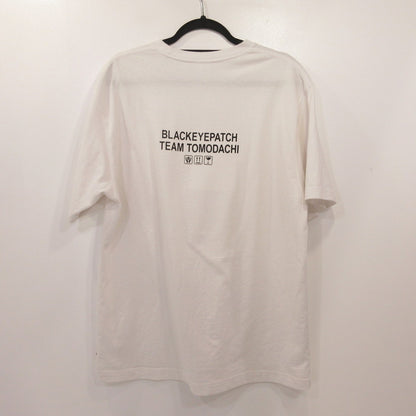 BlackEyePatch | ブラックアイパッチ TEAM TOMODACHI HWC TEE 半袖Ｔシャツ ホワイト サイズ：L【姫路東店】