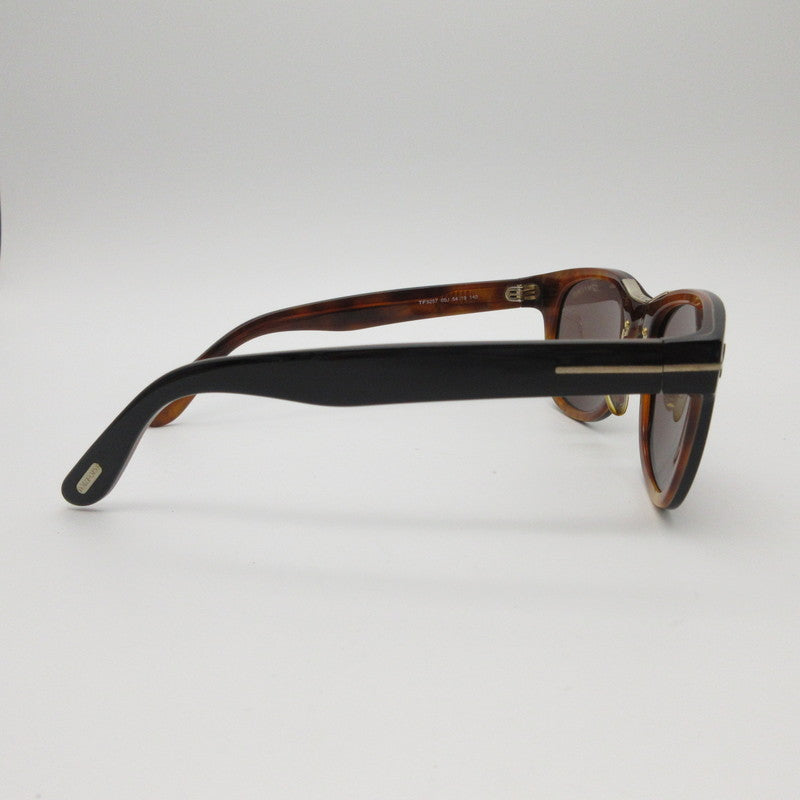 TOM FORD | トムフォード サングラス TF9257 ｻｲｽﾞ:54□19 ブラック【姫路東店】