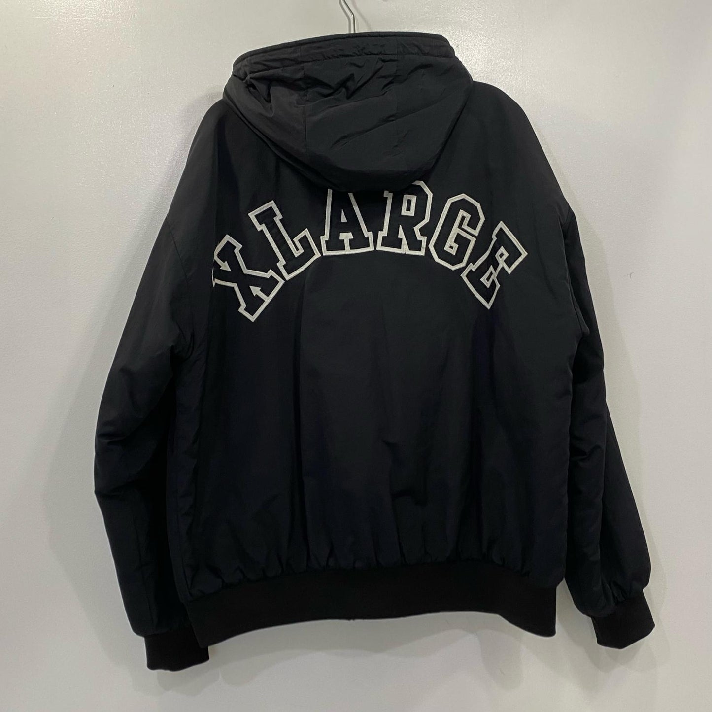 X-LARGE | エクストララージ Nylon Puffer JKT 中綿ジャケット 101213021005 ブラック サイズ：L【姫路東店】