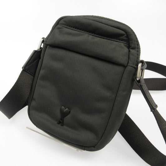 AMI | アミ SMALL ADC CROSS POCK BAG ショルダーバッグ ULL011.AW0021 ブラック【姫路東店】