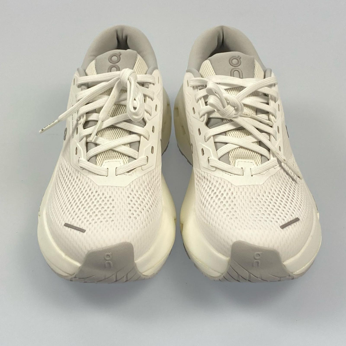 On | オン Cloudrunner 3 Max スニーカー 3MG30200813 26.5cm ホワイト【姫路東店】