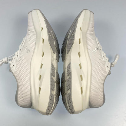 On | オン Cloudrunner 3 Max スニーカー 3MG30200813 26.5cm ホワイト【姫路東店】