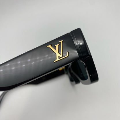 LOUIS VUITTON | ルイ・ヴィトン LVクラッシュ サングラス Z1579E ｻｲｽﾞ:54□21 ブラック【姫路東店】