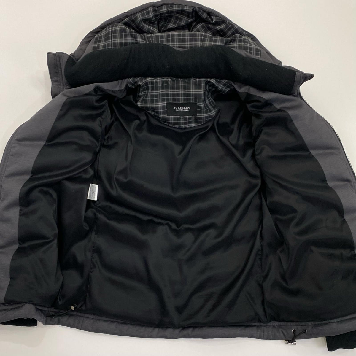 BURBERRY BLACK LABEL | バーバリーブラックレーベル ダウンジャケット D1F23-621-06 グレー サイズ：M【姫路東店】
