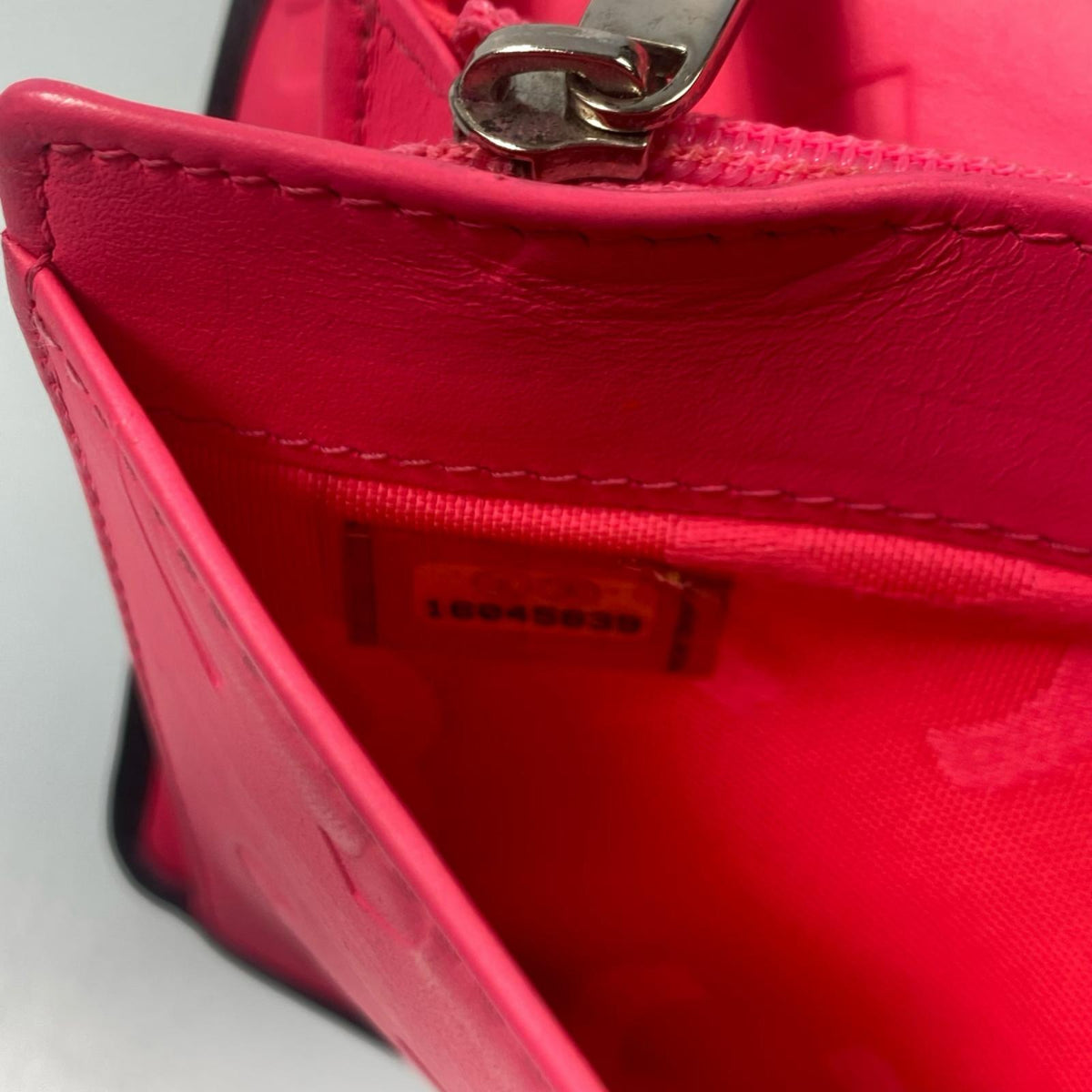 CHANEL | シャネル カンボン 二つ折り財布【姫路東店】