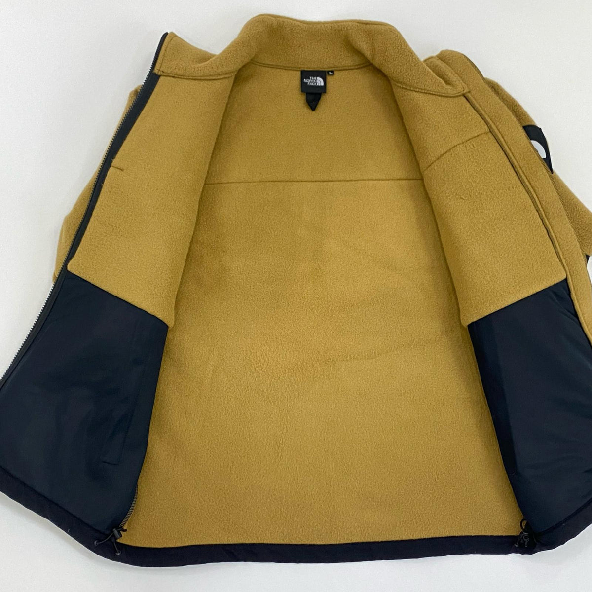 THE NORTH FACE | ザ・ノースフェイス DENALI JACKET その他トップス NA72051 ベージュ サイズ：L【姫路東店】