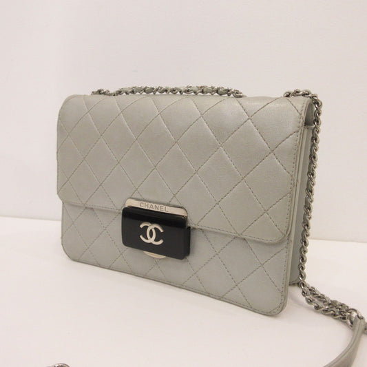CHANEL | シャネル マトラッセ Beauty Lock ショルダーバッグ【姫路東店】