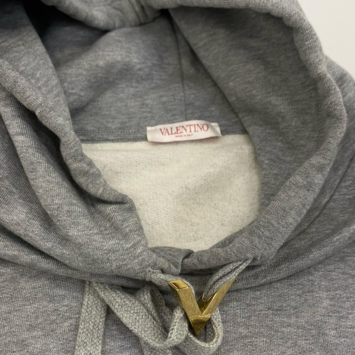 Valentino | ヴァレンチノ パーカー 5V3MF25RAJ プルオーバーパーカー 国内正規品 グレー サイズ：L【姫路東店】