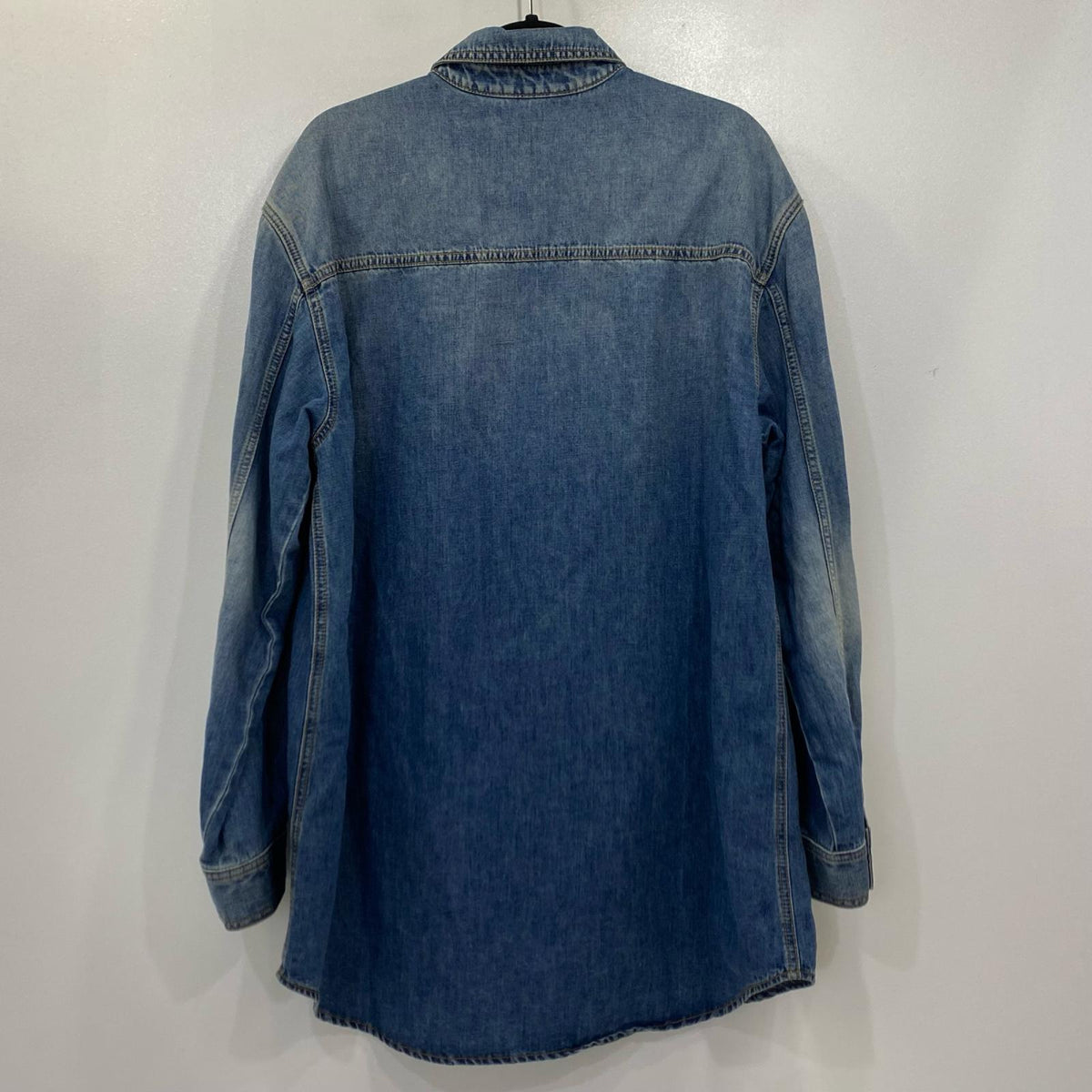 Valentino | ヴァレンチノ その他トップス 2V3DB02B925 デニムシャツ 国内正規品 ブルー サイズ：46【姫路東店】