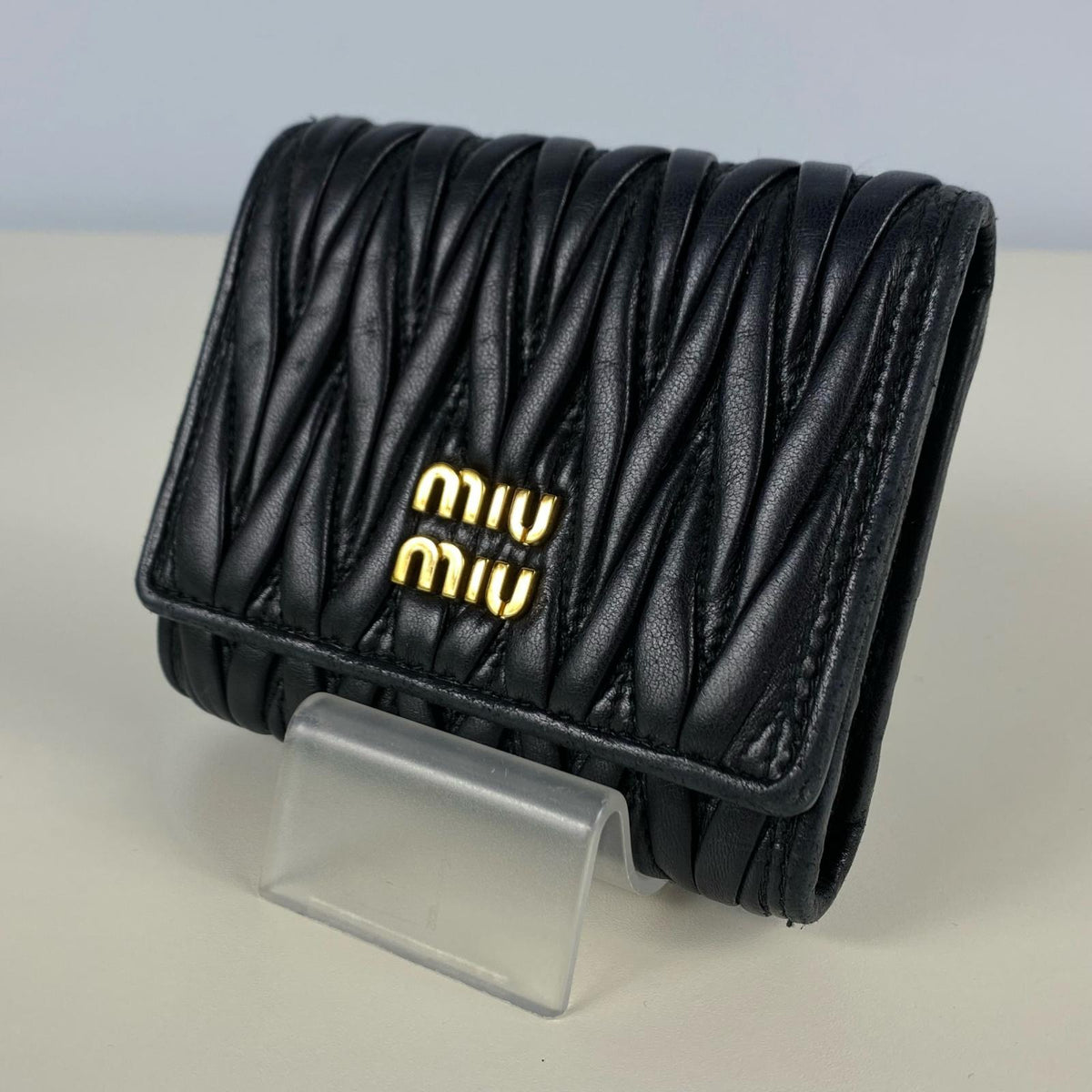 Miu Miu | ミュウ ミュウ Matelasse Tri-Fold Wallet 三つ折り財布 5MH033【姫路東店】