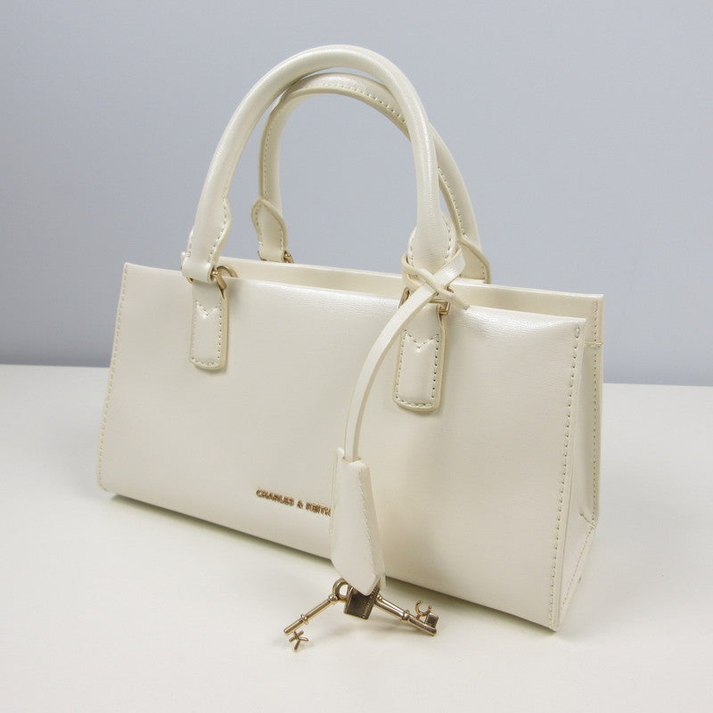 CHARLES&KEITH　チャールズ & キース　その他バッグ CK2-30271481 クリーム【姫路東店】