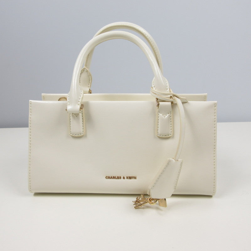 CHARLES&KEITH　チャールズ & キース　その他バッグ CK2-30271481 クリーム【姫路東店】