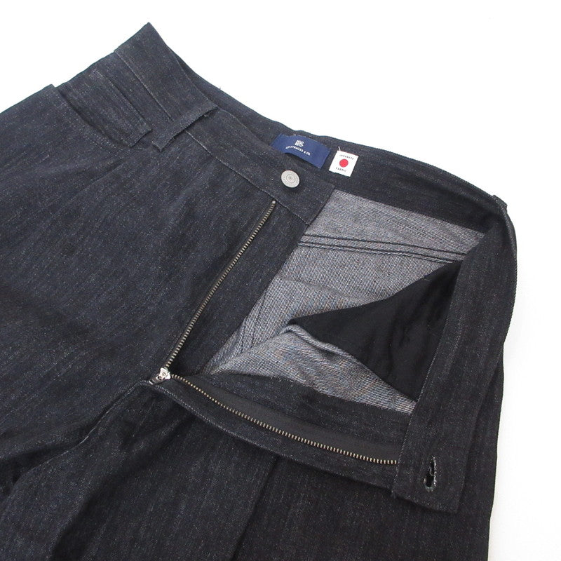 Levi's | リーバイス BLUETAB ワイドプリーツ CROP ジーンズ デニムパンツ A9136-0003 ｻｲｽﾞ:W:30 ブラック【姫路東店】