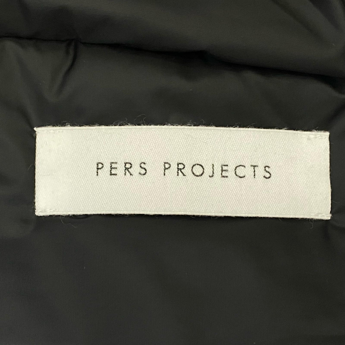 PERS PROJECTS | パースプロジェクト RELIABLE PUFFER JACKET 中綿ジャケット 26FW-17101 2026A/W ボルドー/バーガンディー サイズ：1【姫路東店】