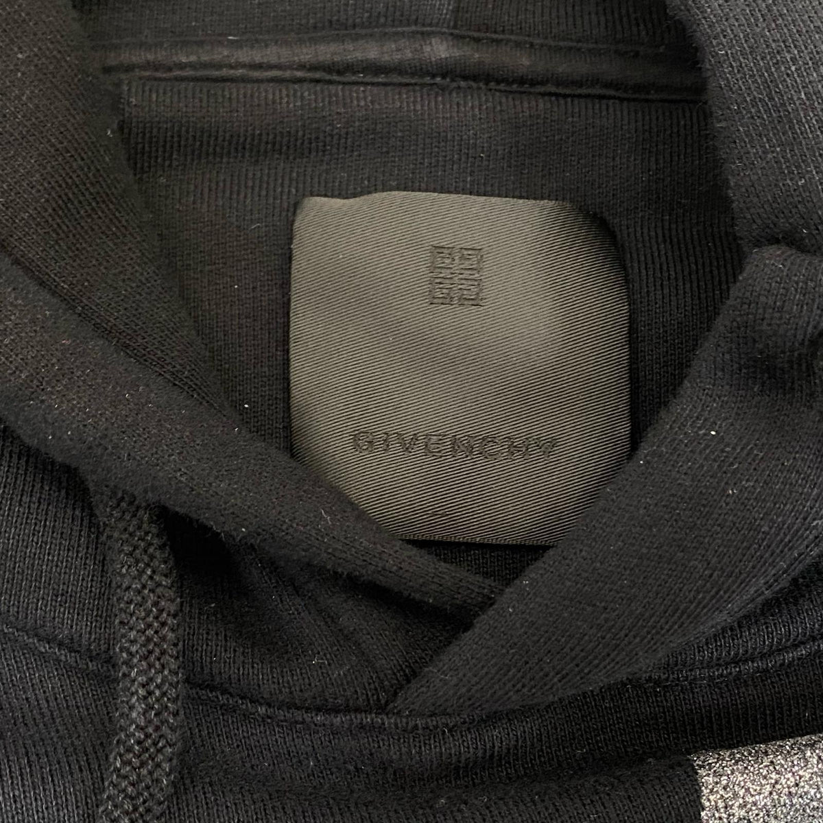 GIVENCHY | ジバンシィ ×Disney パーカー BWJ03E3YDZ プルオーバーパーカー 国内正規品 ブラック サイズ：L【姫路東店】