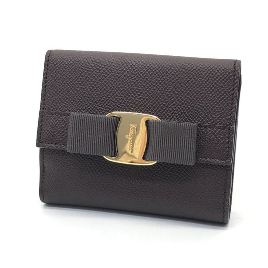 Salvatore Ferragamo | サルヴァトーレフェラガモ ヴァラ・リボン/二つ折り財布 二つ折り財布 22A926 ブラウン【倉吉店】