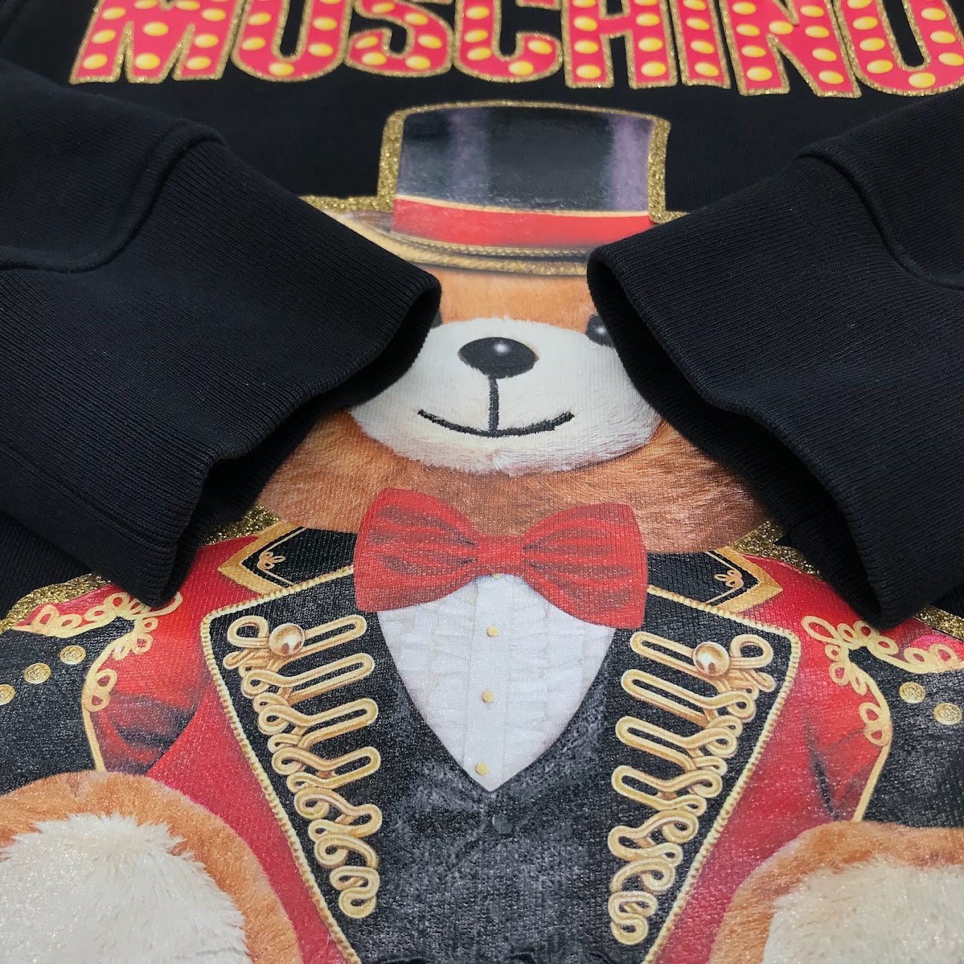 MOSCHINO | モスキーノ MOSCHINO BEAR転写プリント付きロング丈パーカー パーカー V0453 0527 ブラック【倉吉店】