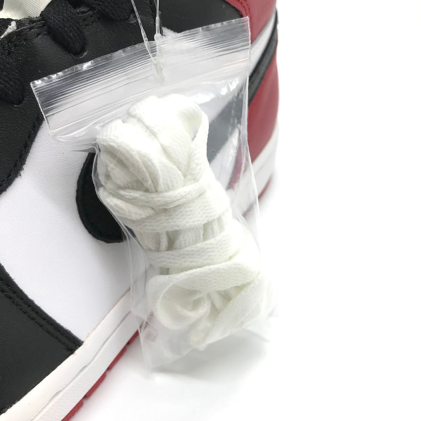 NIKE | ナイキ AIR JORDAN 1 RETRO HIGH OG "BLACK TOE" スニーカー 555088-184 レッド【倉吉店】