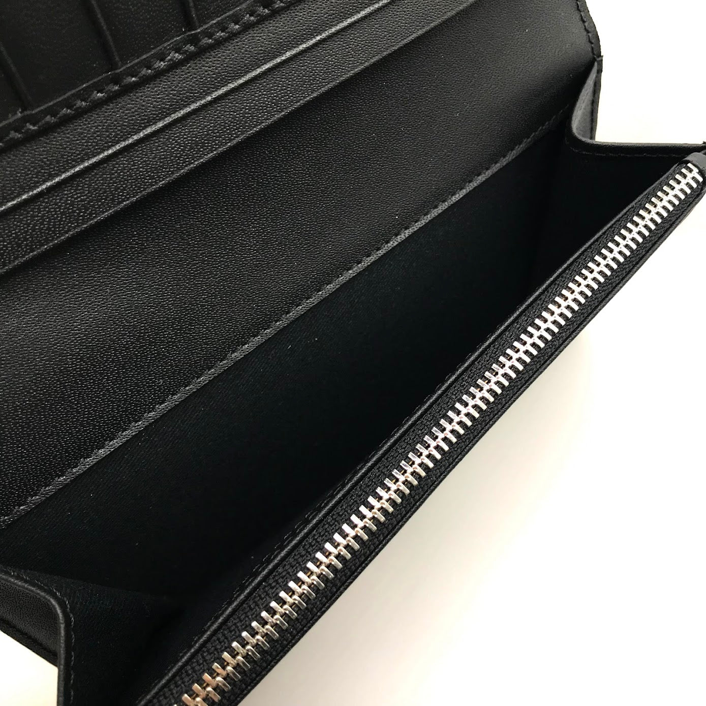 Vivienne Westwood | ヴィヴィアンウエストウッド KENT LONG WALLET WITH ZIP 二つ折り長財布 長財布 51050057 ブラック【倉吉店】