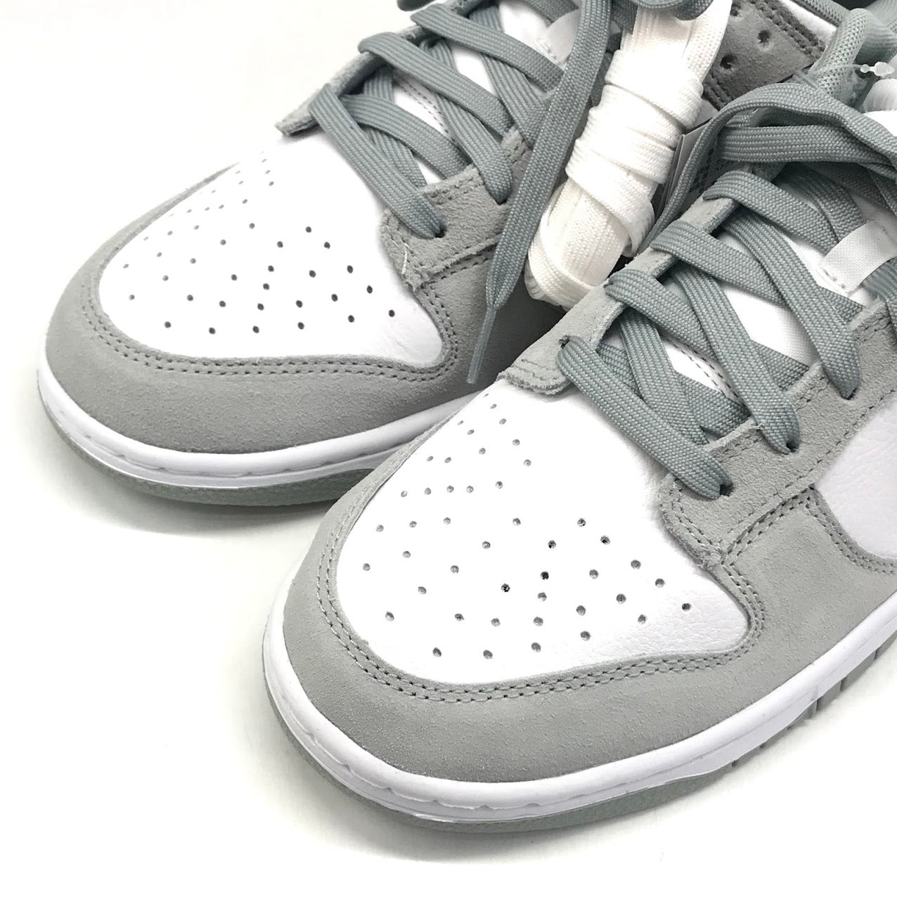 NIKE | ナイキ DUNK LOW RETRO SE ’LIGHT PUMICE’ ダンクロー スニーカー FQ8249-101 グレー 28.5cm【倉吉店】