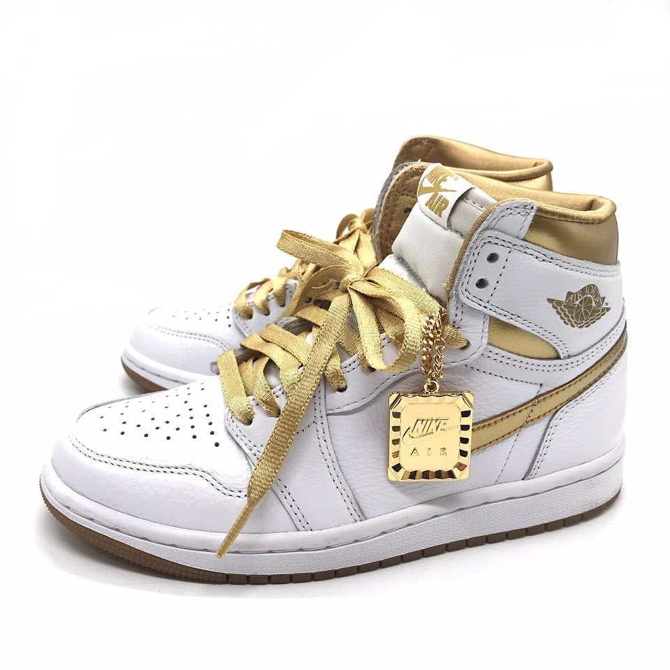 NIKE | ナイキ WMNS AIR JORDAN 1 RETRO HI OG スニーカー FD2596-107 ホワイト 22.5cm【倉吉店】