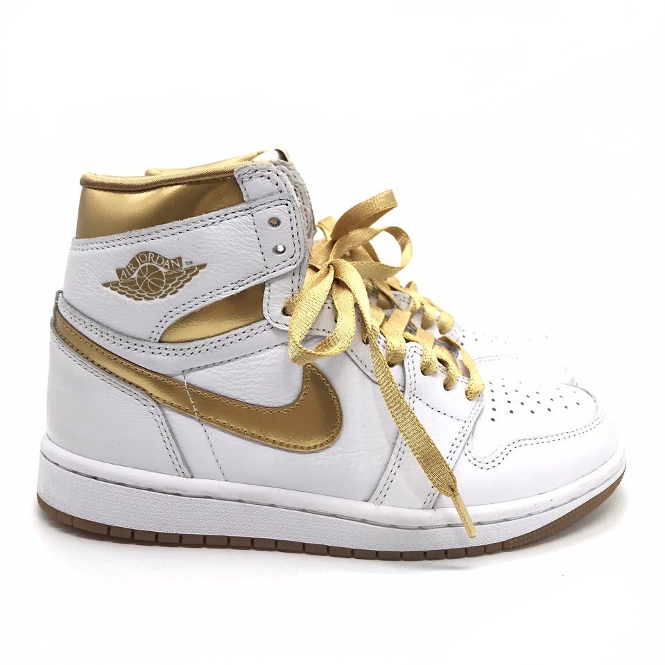 NIKE | ナイキ WMNS AIR JORDAN 1 RETRO HI OG スニーカー FD2596-107 ホワイト 22.5cm【倉吉店】