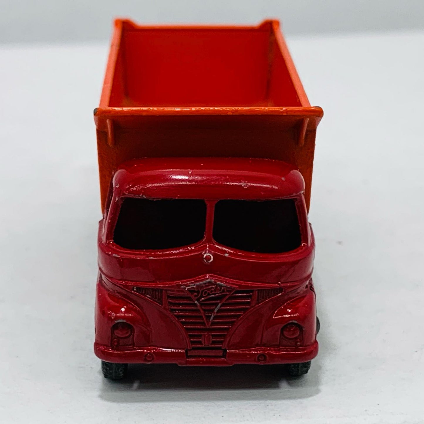 【中古】 MATCHBOX HOVERINGHAMTIPPER8WHEEL TIPPERNo.17