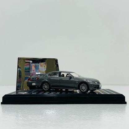 【中古】 日産 SKYLINE セダン カラーサンプル(シルバー)