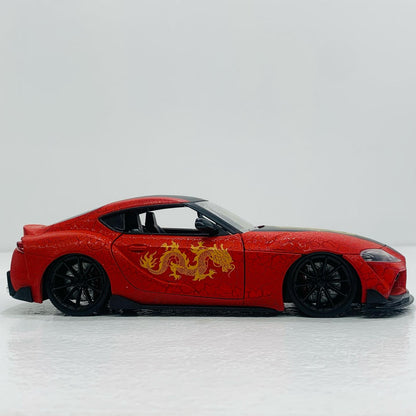 【中古】 Pink Slips 2020 Toyota Supra (赤×龍) 1/24SC ミニカー