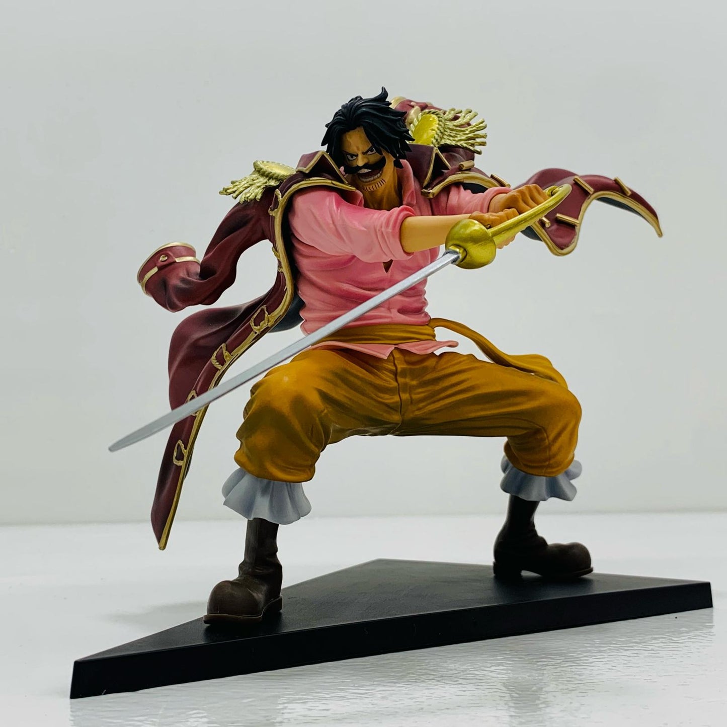 【中古】 B賞ゴール・D・ロジャー～theGreatLegend～MASTERLISEEXPIECEフィギュア「LegendsoverTime/一番くじワンピース」【フィギュア】