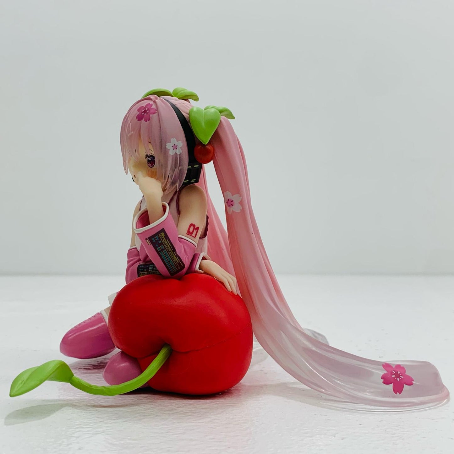 【中古】 桜ミク～さくらんぼクッションver.～DesktopCuteフィギュア「初音ミク」【フィギュア】