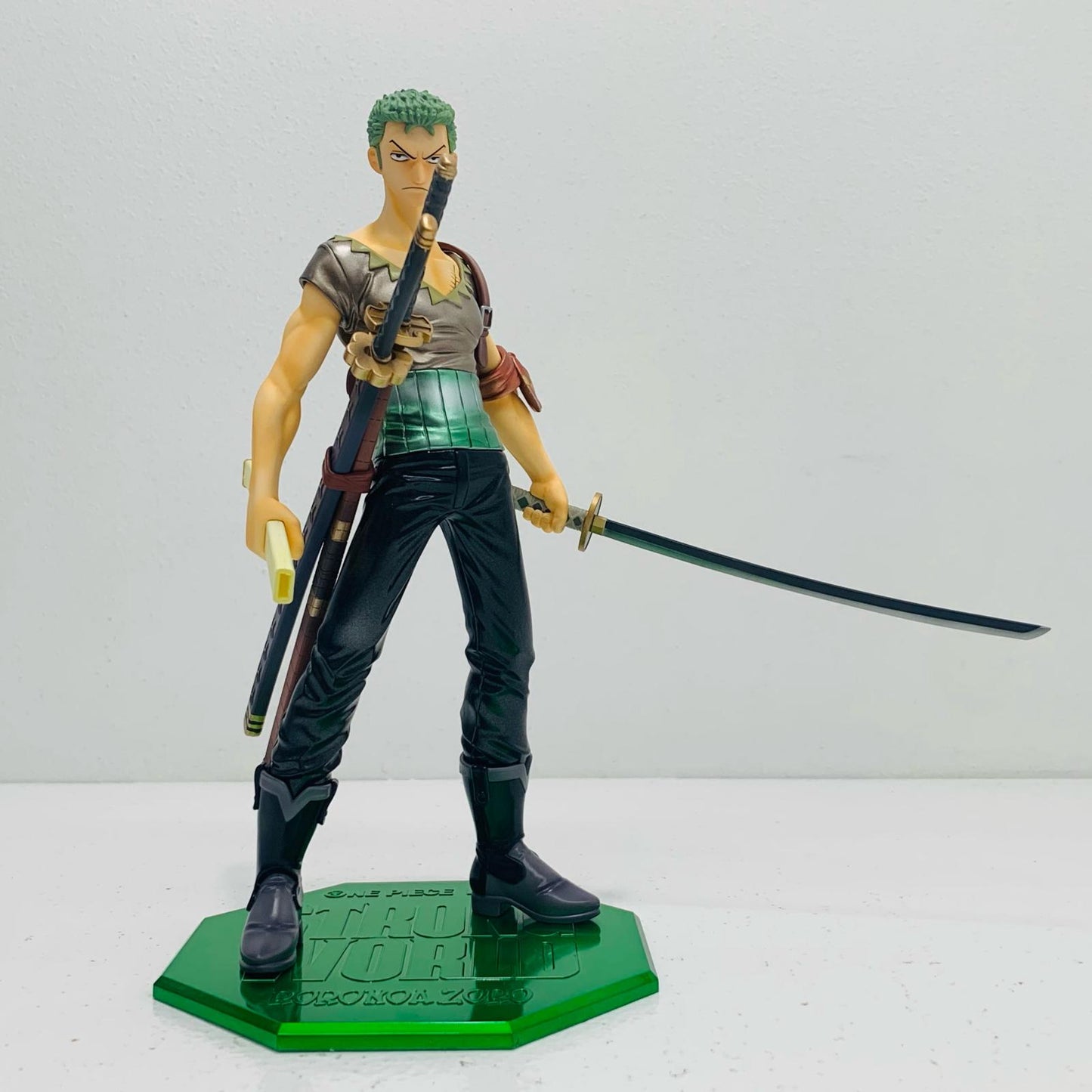 【中古】 ロロノア・ゾロローソン限定カラーExcellentModelLIMITED「ワンピース」P.O.P”STRONGEDITION”【フィギュア】