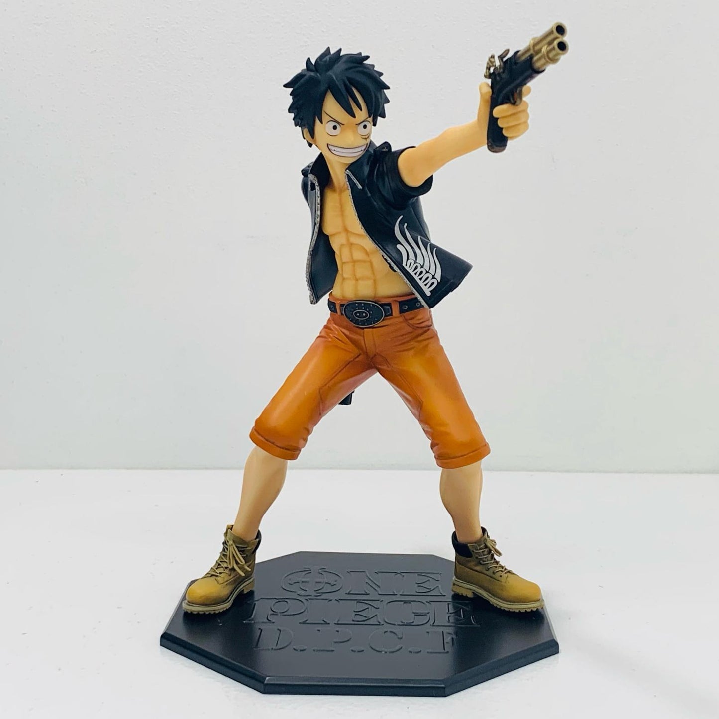 【中古】 モンキー・D・ルフィ三銃士Ver.「ワンピース」DOORPAINTINGCOLLECTIONFIGURE」1/7塗装済み完成品【フィギュア】