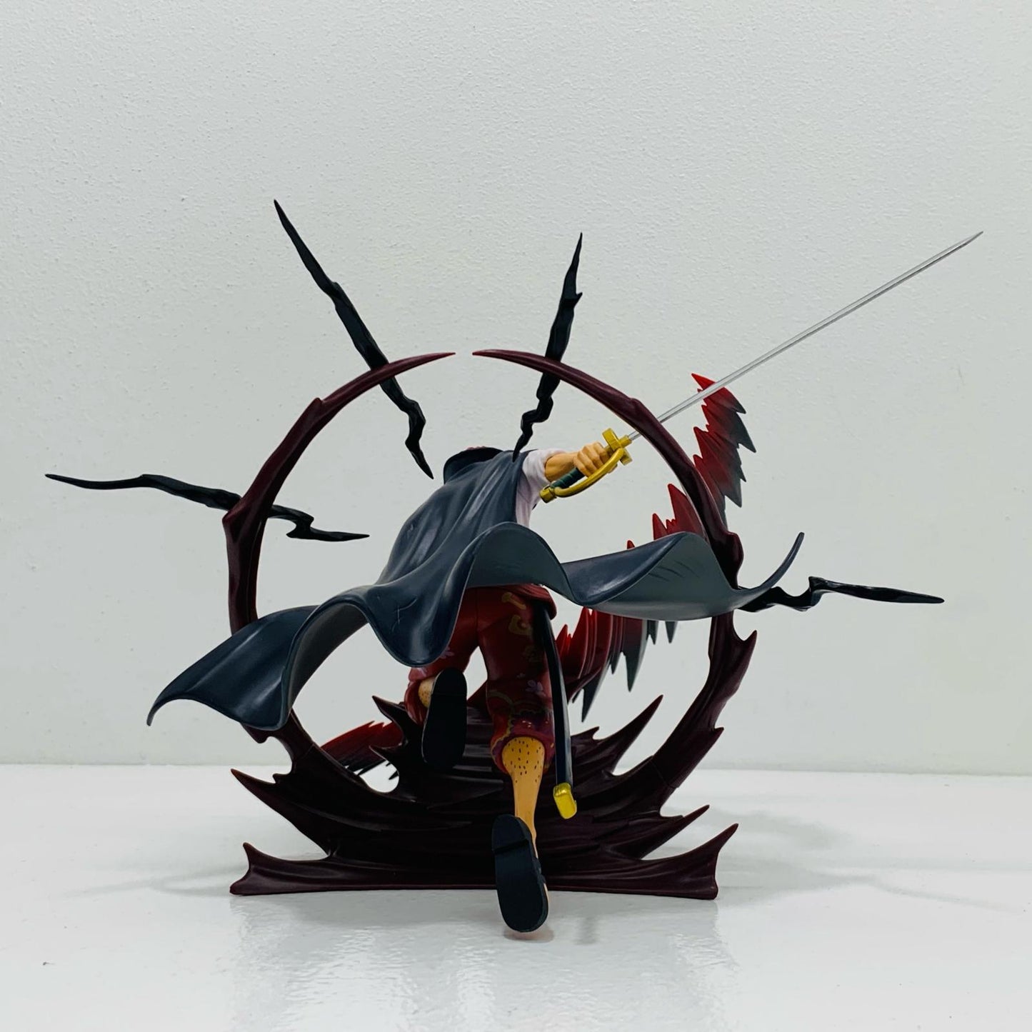 【中古】 'B賞シャンクス～神避～墨式塊技「匠ノ系譜覇極/一番くじワンピース」' ワンピース フィギュア シャンクス 神避 墨式塊技 一番くじ B賞【フィギュア】【飾磨店】