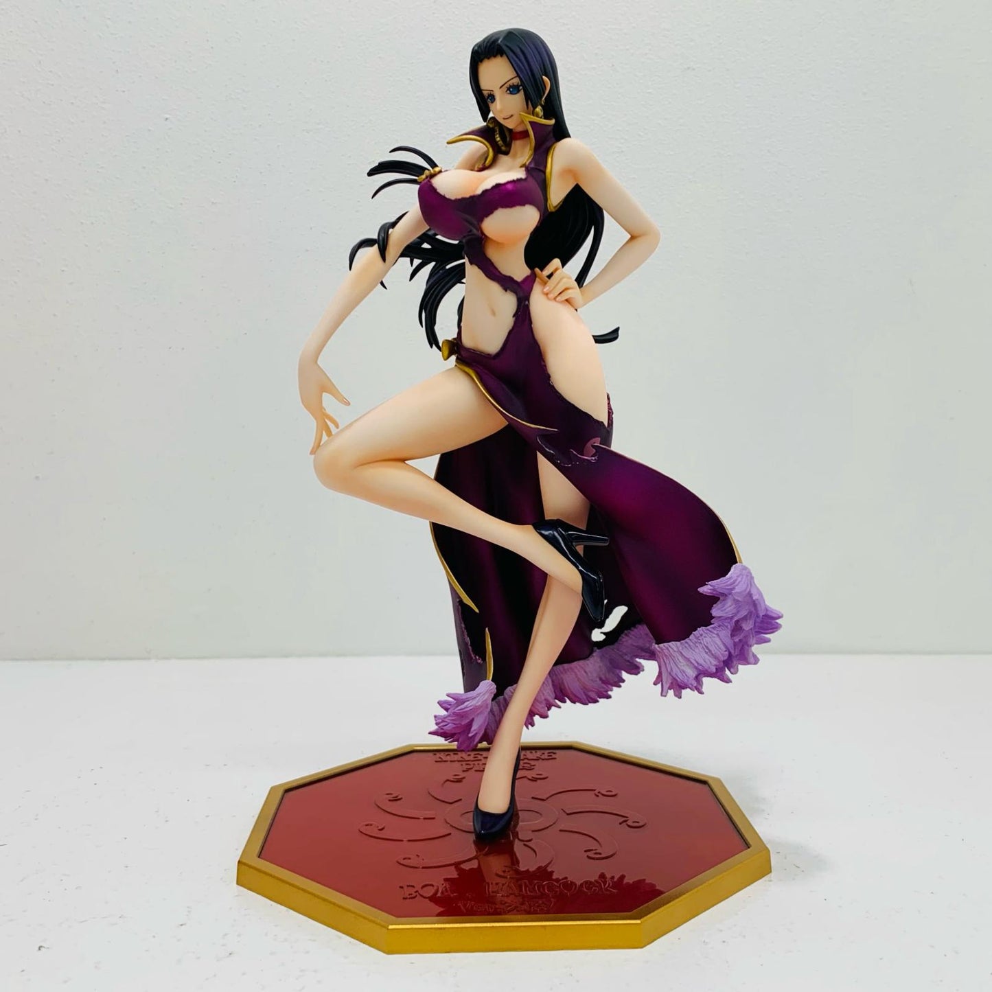 【中古】 ボア・ハンコック Ver.3D2Y P.O.P ”LIMITEDEDITION” ワンピース フィギュア ボア・ハンコック P.O.P プレミアムバンダイ＆オンラインショップ限定【フィギュア】【飾磨店】