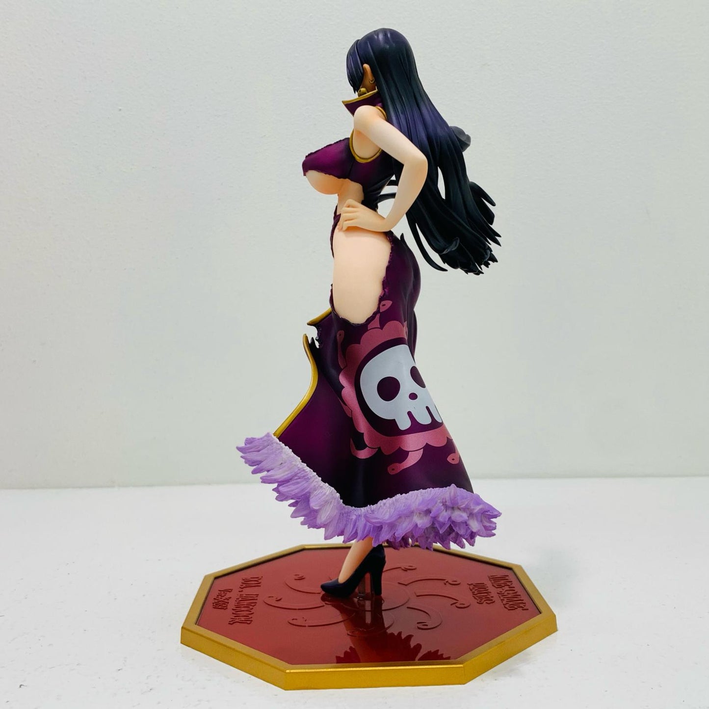 【中古】 ボア・ハンコック Ver.3D2Y P.O.P ”LIMITEDEDITION” ワンピース フィギュア ボア・ハンコック P.O.P プレミアムバンダイ＆オンラインショップ限定【フィギュア】【飾磨店】
