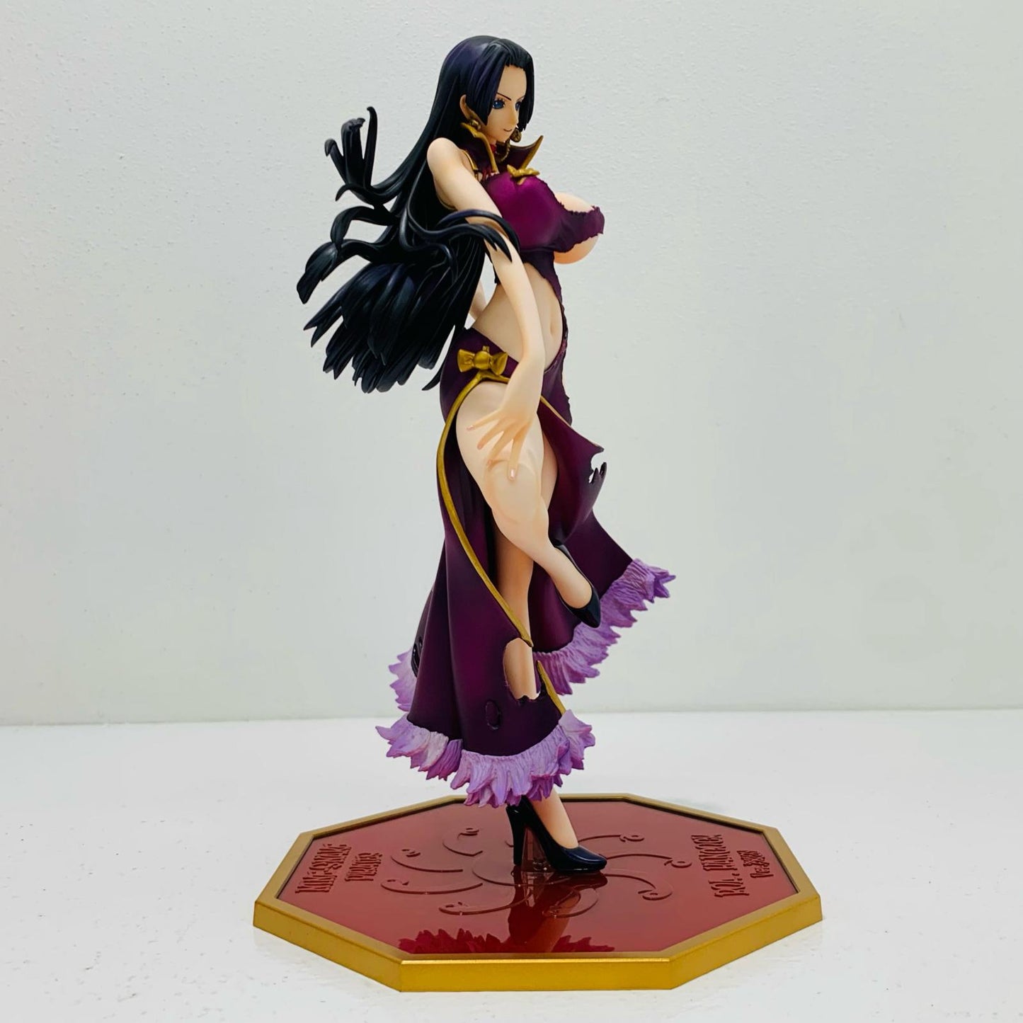 【中古】 ボア・ハンコック Ver.3D2Y P.O.P ”LIMITEDEDITION” ワンピース フィギュア ボア・ハンコック P.O.P プレミアムバンダイ＆オンラインショップ限定【フィギュア】【飾磨店】