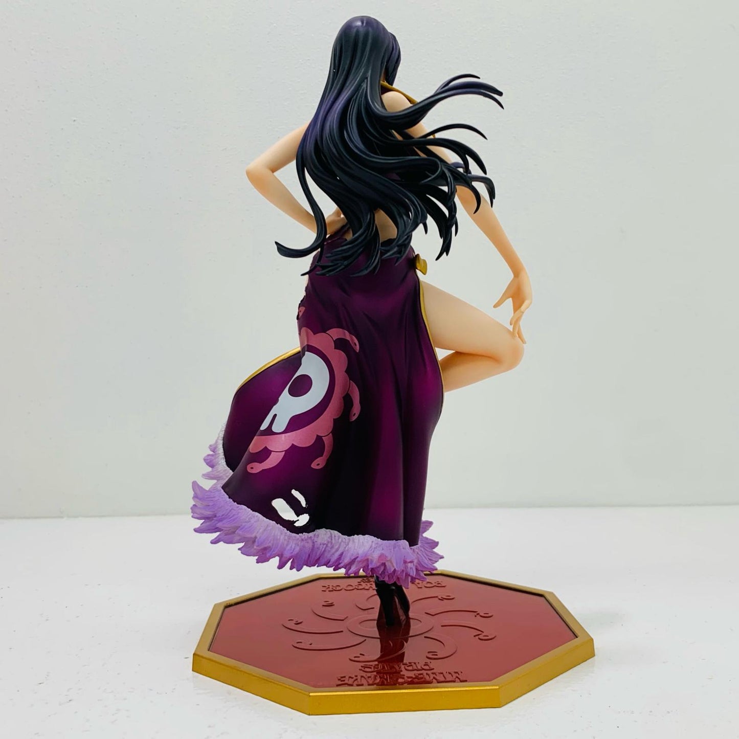 【中古】 ボア・ハンコック Ver.3D2Y P.O.P ”LIMITEDEDITION” ワンピース フィギュア ボア・ハンコック P.O.P プレミアムバンダイ＆オンラインショップ限定【フィギュア】【飾磨店】