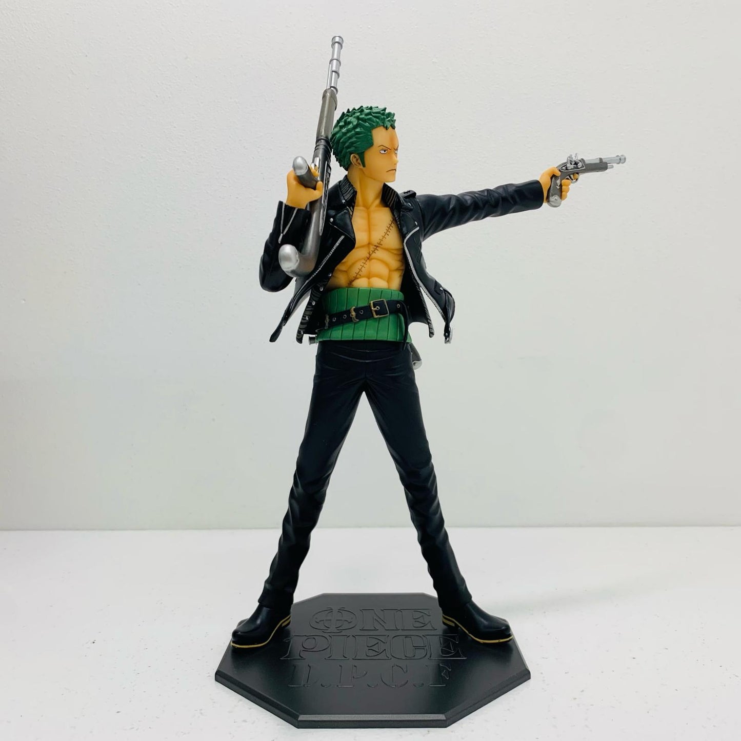 【中古】 'ロロノア・ゾロ三銃士Ver.「ワンピース」DOORPAINTINGCOLLECTIONFIGURE」1/7塗装済み完成品' ワンピース フィギュア ロロノア・ゾロ三銃士 ver.【フィギュア】【飾磨店】