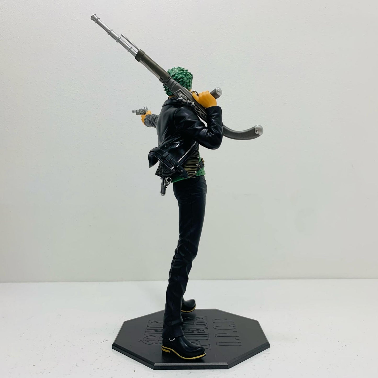 【中古】 'ロロノア・ゾロ三銃士Ver.「ワンピース」DOORPAINTINGCOLLECTIONFIGURE」1/7塗装済み完成品' ワンピース フィギュア ロロノア・ゾロ三銃士 ver.【フィギュア】【飾磨店】
